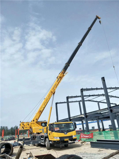 瓮安县超高层建筑钢结构吊装案例